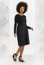 Robe Noire-Robe-Tale Me